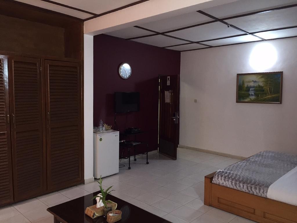 Sir Max Hotel Кумаси Номер фото